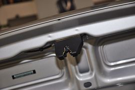 2012款长安悦翔V3