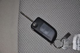 2012款长安悦翔V3