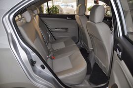 2012款长安悦翔V3