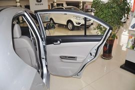 2012款长安悦翔V3