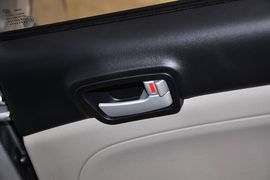 2012款长安悦翔V3