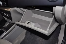 2012款长安悦翔V3