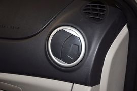 2012款长安悦翔V3