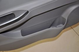 2012款长安悦翔V3