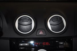 2012款长安悦翔V3