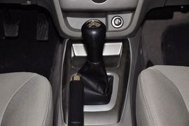 2012款长安悦翔V3