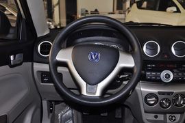 2012款长安悦翔V3