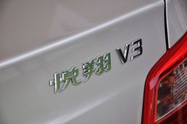 2012款长安悦翔V3