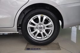 2012款长安悦翔V3