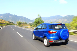 试驾2013款福特翼搏1.0T