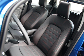 试驾2013款福特翼搏1.0T