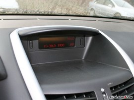 2008款东风标致207三厢版