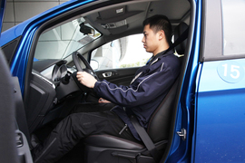 试驾2013款福特翼搏1.0T