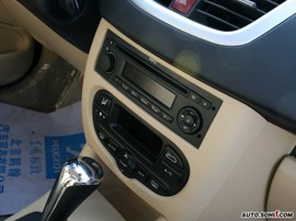 2008款东风标致207三厢版