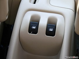 2008款东风标致207三厢版