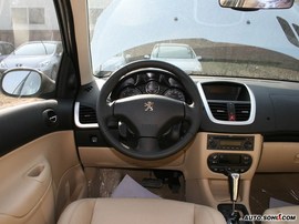 2008款东风标致207三厢版