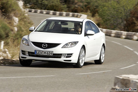 2009款马自达6四门版