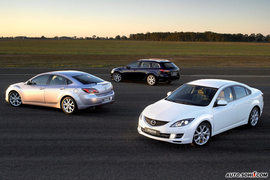 2009款马自达6四门版