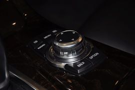 2012款宝马528i