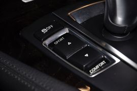 2012款宝马528i