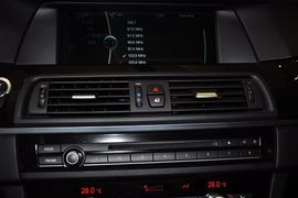 2012款宝马528i