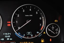 2012款宝马528i