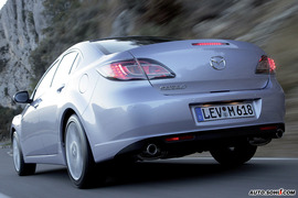 2009款马自达6四门版