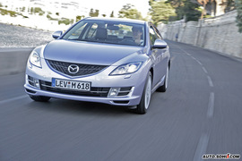 2009款马自达6四门版