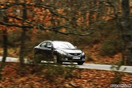 2009款马自达6四门版