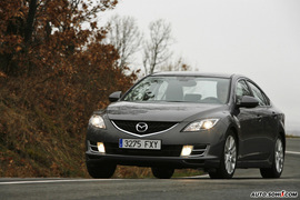 2009款马自达6四门版