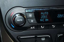 2013款福特翼虎2.0GTDi自动运动型到店实拍