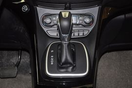 2013款福特翼虎2.0GTDi自动运动型到店实拍