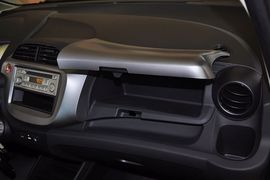 2011款本田飞度1.3L手动舒适版到店实拍