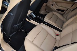 2013款保时捷Panamera
