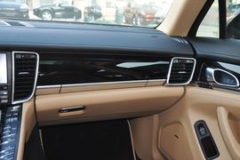 2013款保时捷Panamera
