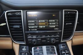 2013款保时捷Panamera