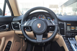 2013款保时捷Panamera