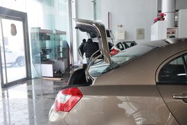 2013款帝豪EC715手动精英型到店实拍