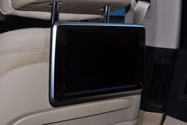 2013款宝马740Li