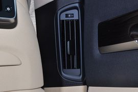 2013款宝马740Li