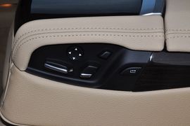 2013款宝马740Li