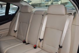 2013款宝马740Li