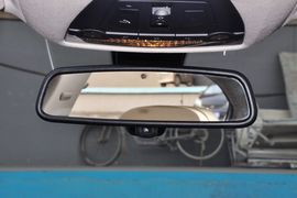 2013款宝马740Li