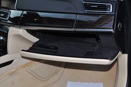 2013款宝马740Li