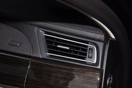 2013款宝马740Li