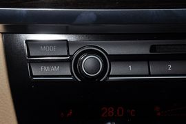 2013款宝马740Li