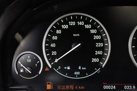 2013款宝马740Li