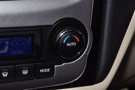 2013款帝豪EC718手动旗舰型