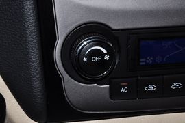 2013款帝豪EC718手动旗舰型