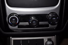 2013款帝豪EC715RV手动精英型到店实拍